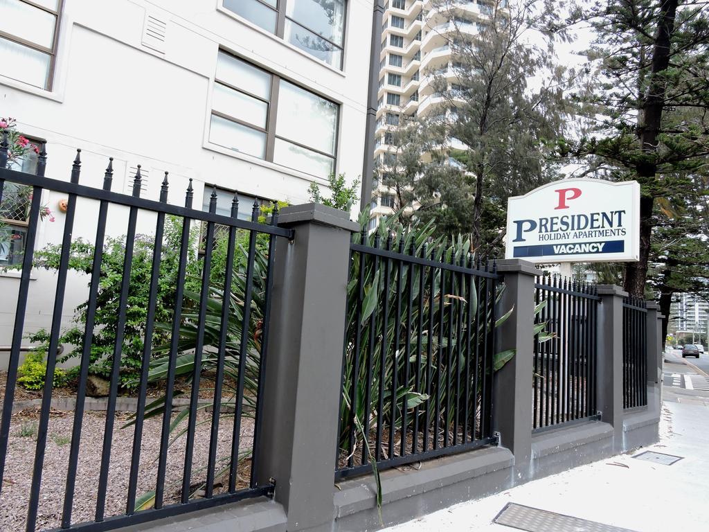 President Holiday Apartments - Absolute Beachfront 골드코스트 외부 사진