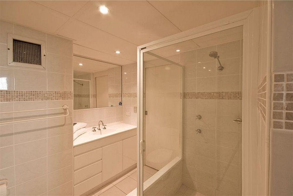 President Holiday Apartments - Absolute Beachfront 골드코스트 외부 사진