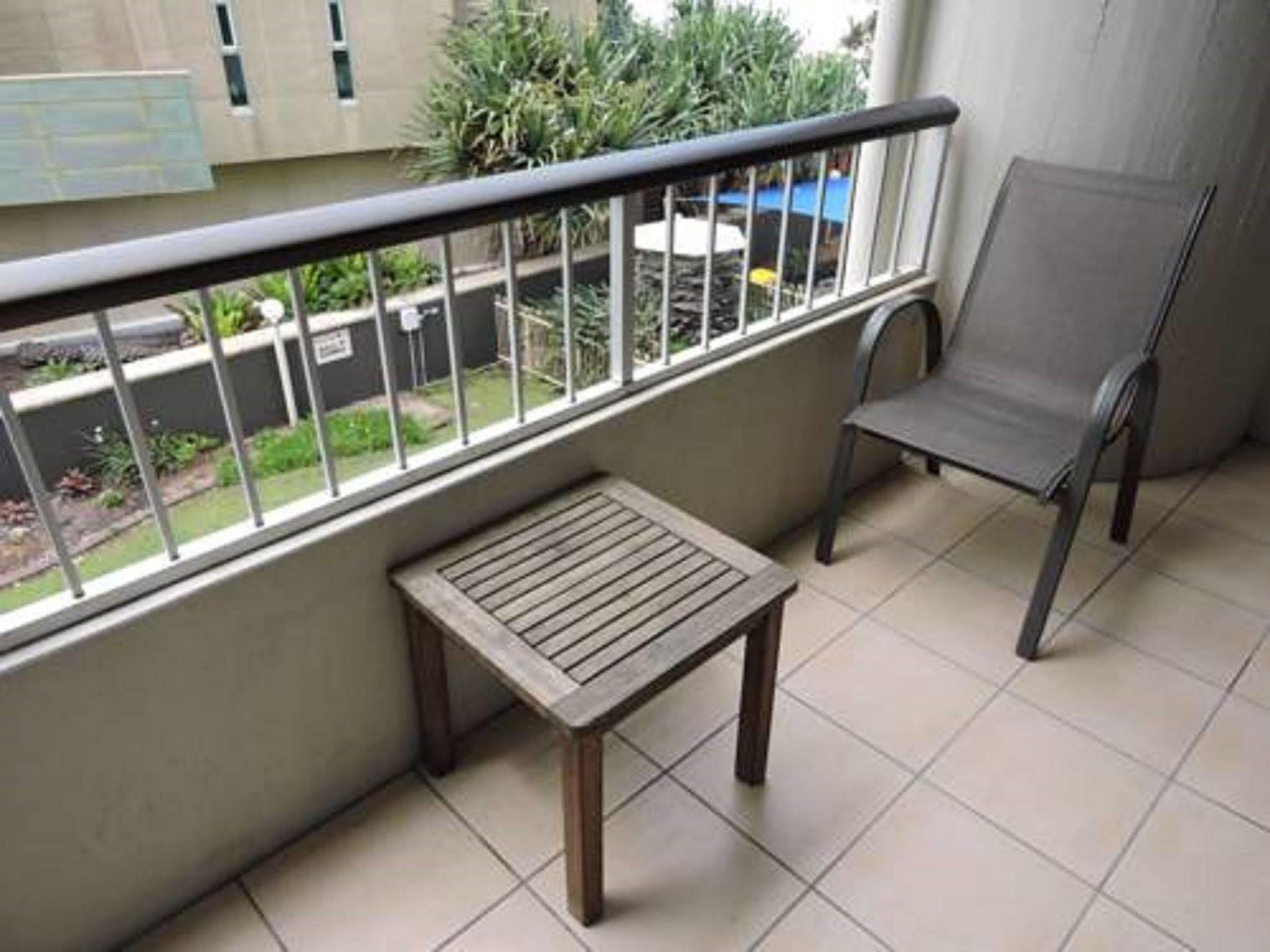 President Holiday Apartments - Absolute Beachfront 골드코스트 외부 사진
